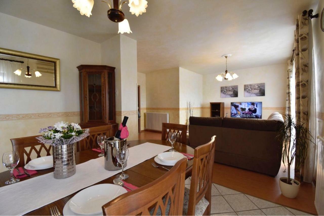 Kuca Legovic Villa Kaštelir Екстериор снимка
